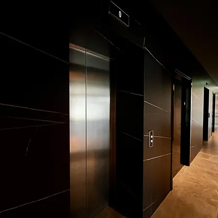 Only Tower Apartamento