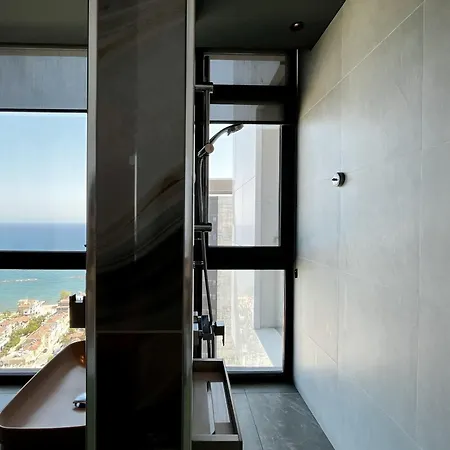 Only Tower Apartment *