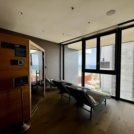 Only Tower Apartment *