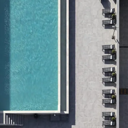 Only Tower Apartment *